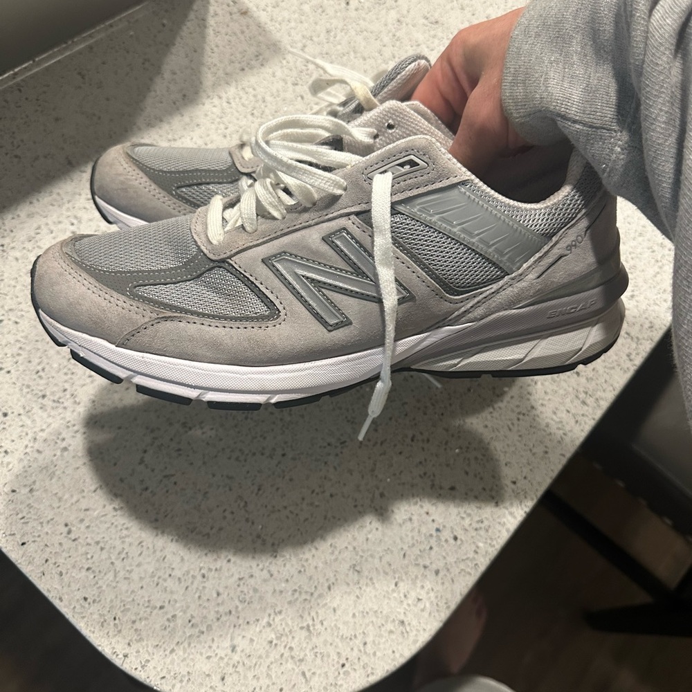 New Balance 990